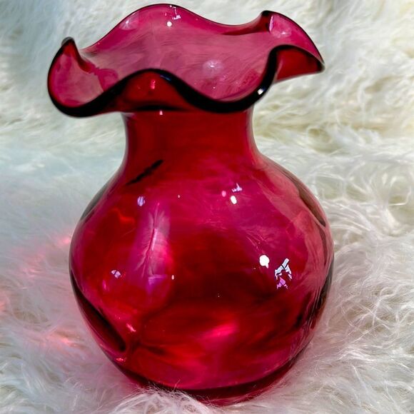 Fenton Cranberry Glass Vase - Picture 1 of 7